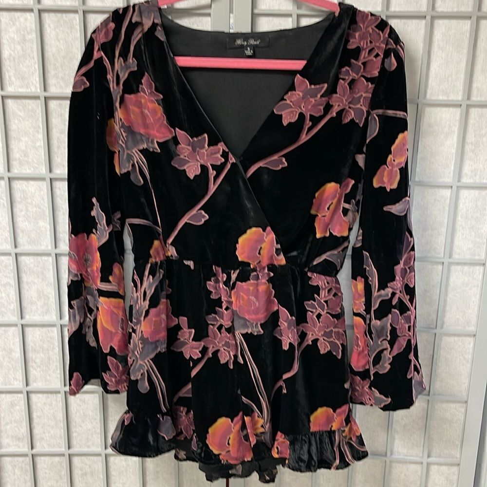 Honey Punch Women's Velour Floral Deep V-Neck Romper Size Small